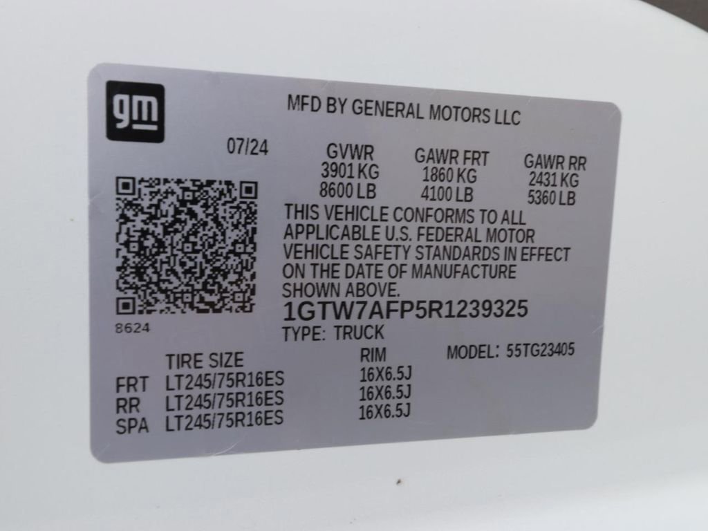 Used 2024 GMC Savana 2500 w/ Driver Convenience Package image 23