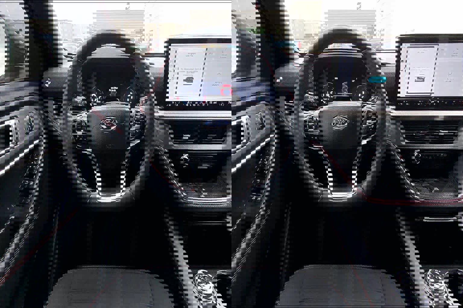 Certified 2025 Ford Explorer ST-Line w/ Premium Package image 8