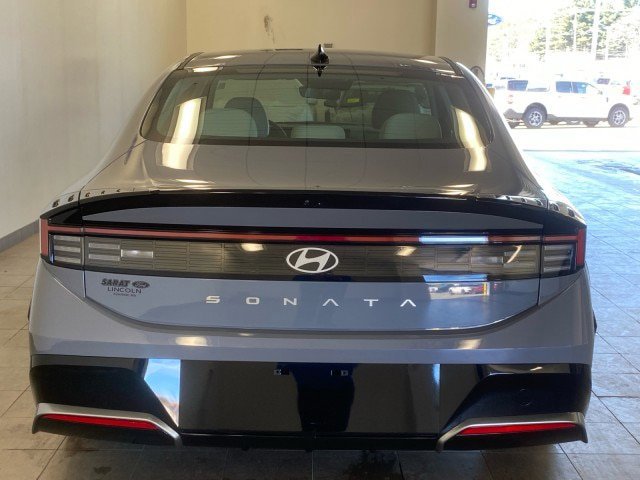 Used 2024 Hyundai Sonata SEL FWD image 3