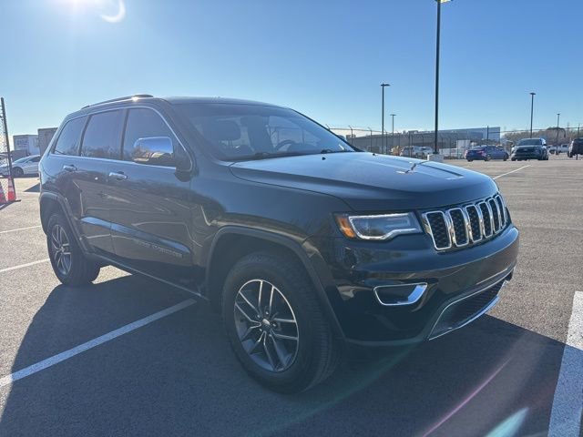 Used 2017 Jeep Grand Cherokee Limited w/ Luxury Group II image 6