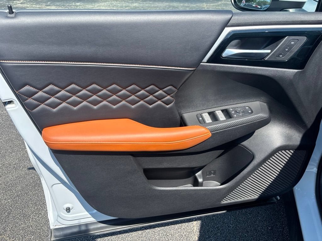 Used 2022 Mitsubishi Outlander SEL AWD/4WD image 11