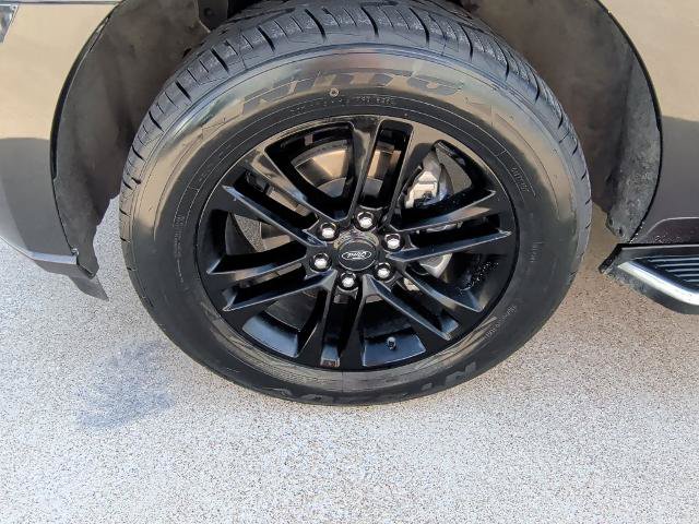 Certified 2023 Ford Expedition Max XLT RWD image 39
