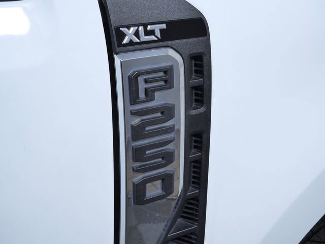 Certified 2024 Ford F250 XLT AWD/4WD image 9