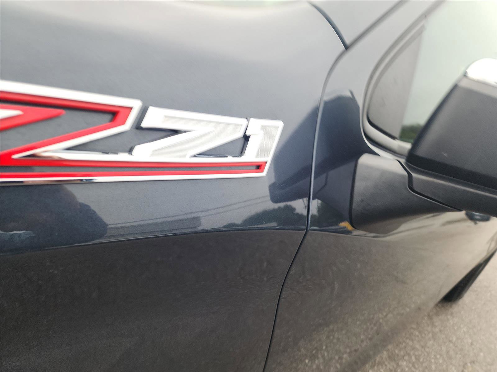 Used 2021 Chevrolet Silverado 1500 LT w/ Z71 Off-Road Package image 11