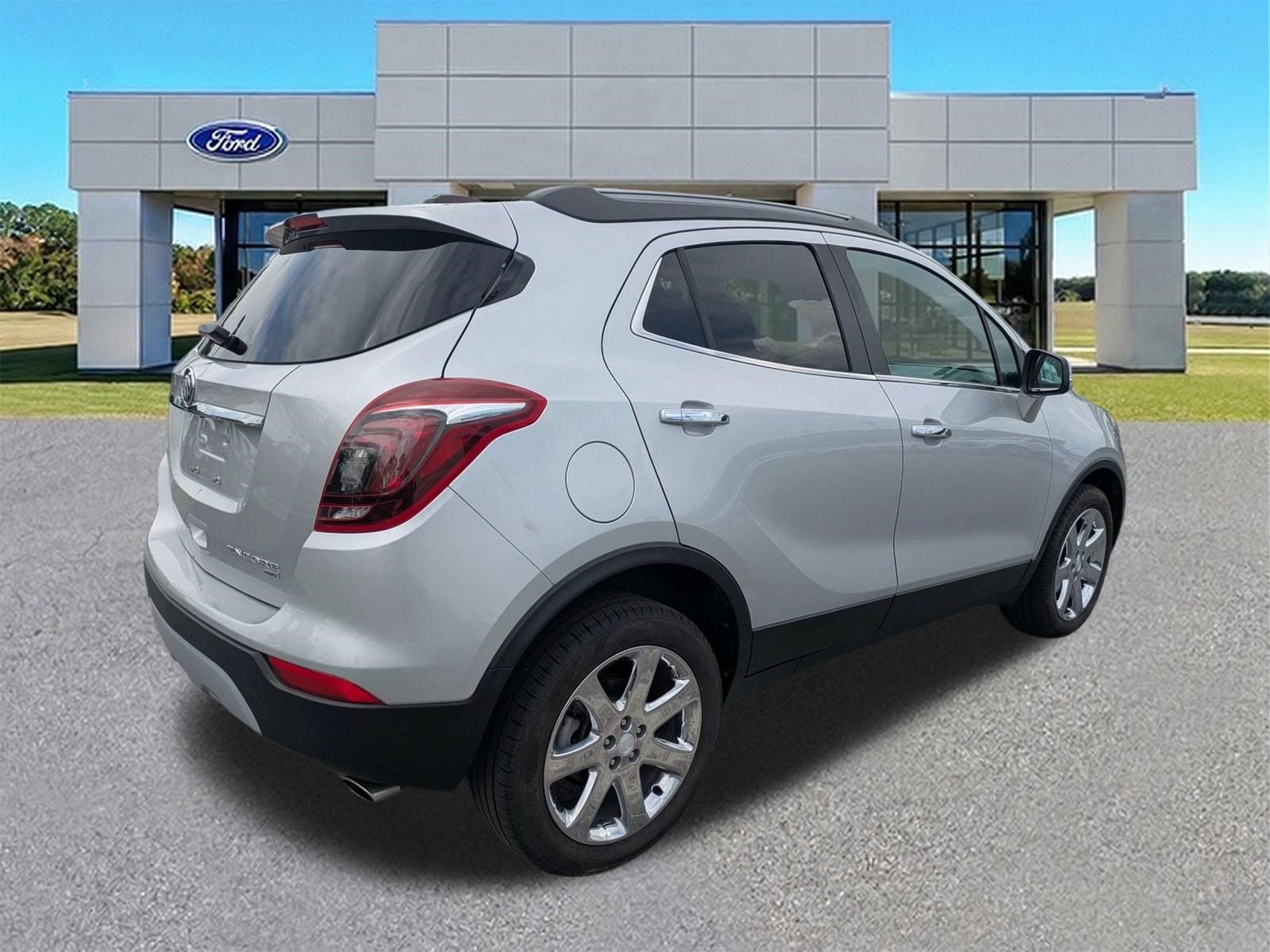 Used 2020 Buick Encore Essence w/ Experience Buick Package AWD/4WD image 2