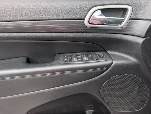 Used 2020 Jeep Grand Cherokee Altitude RWD image 8