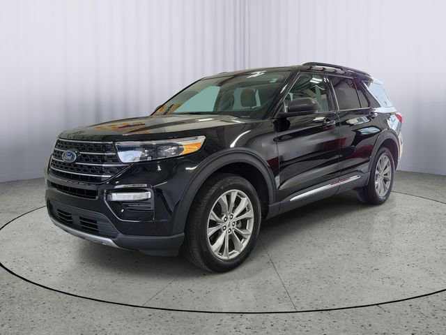 Certified 2023 Ford Explorer XLT w/ Equipment Group 202A AWD/4WD image 4