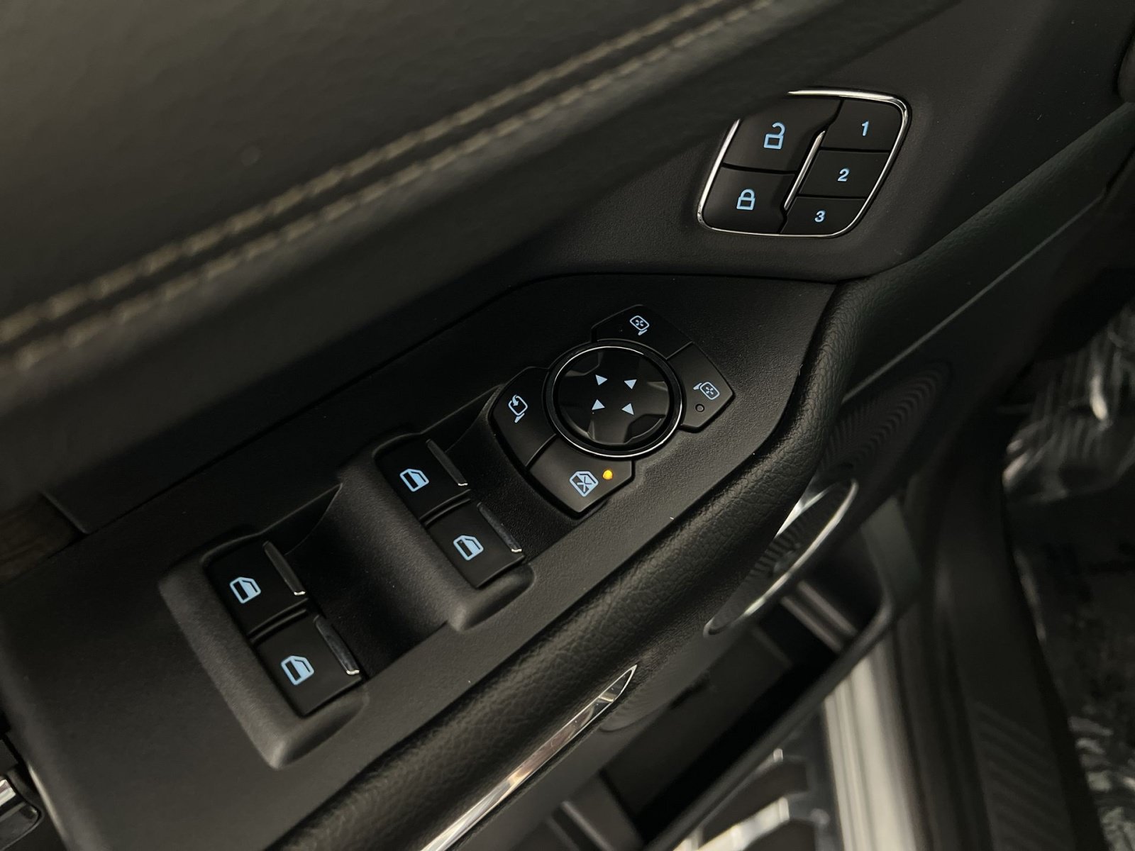 Certified 2021 Ford Expedition Limited AWD/4WD image 15