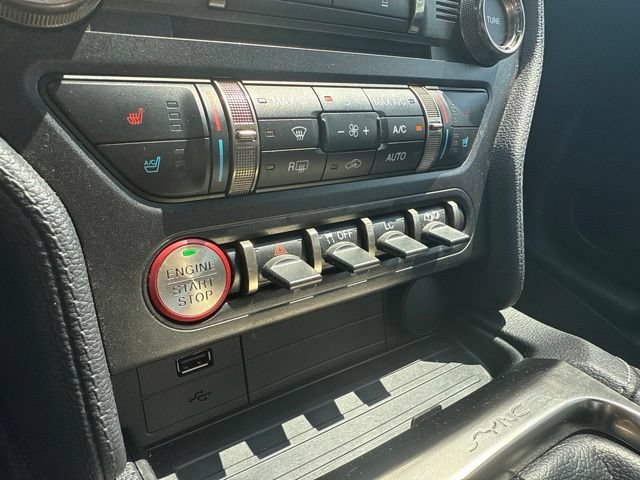 Certified 2019 Ford Mustang Shelby GT350 w/ Technology Package RWD image 21
