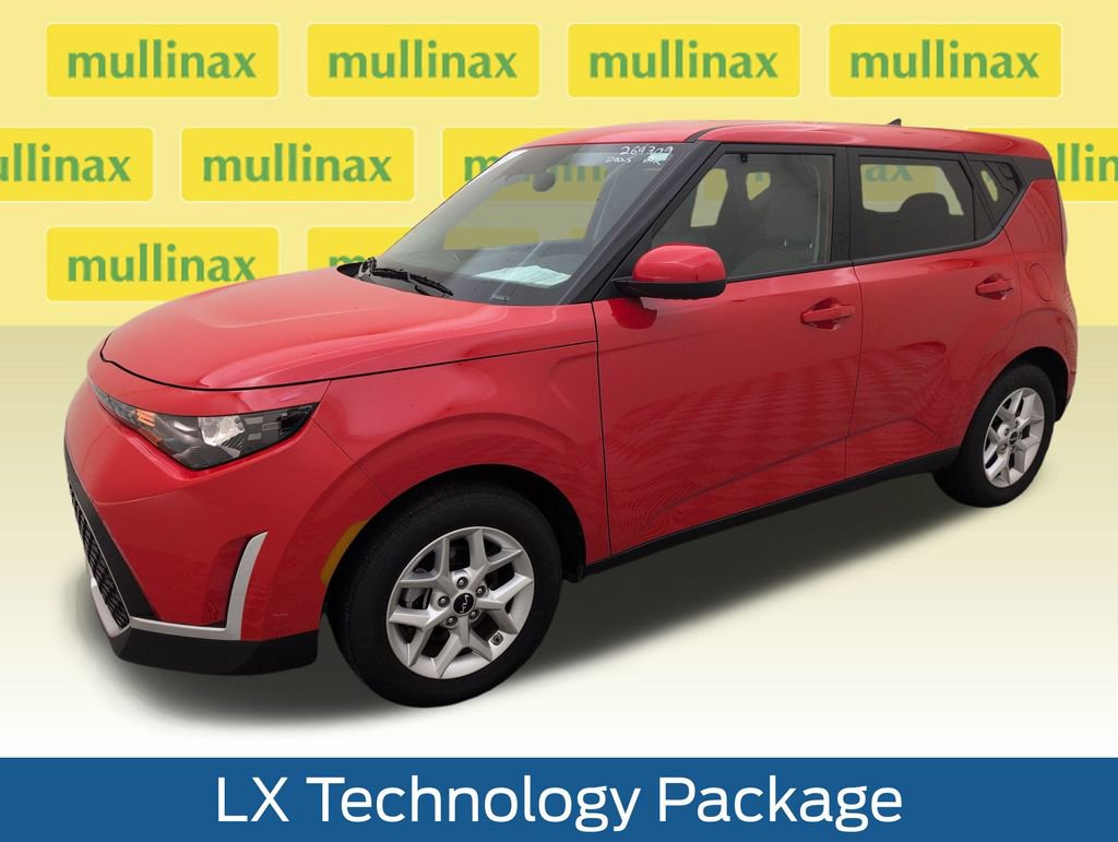 Used 2025 Kia Soul LX w/ LX Technology Package FWD image 11