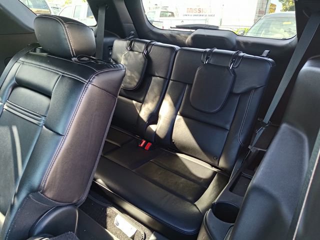 Certified 2020 Ford Explorer XLT w/ Equipment Group 202A RWD image 9