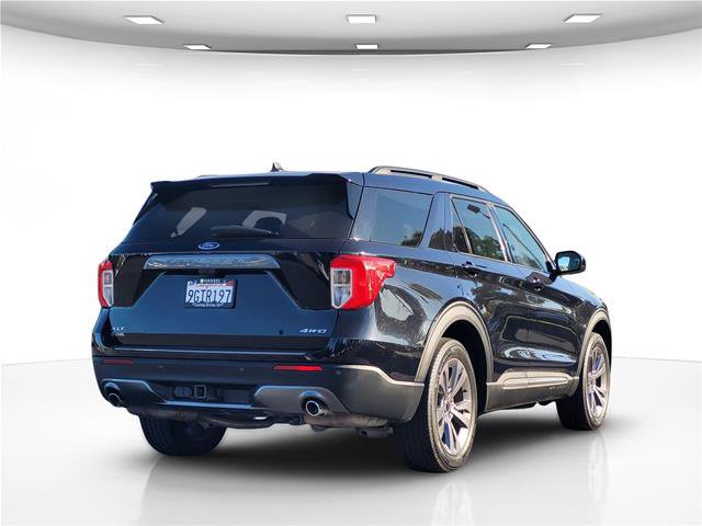 Certified 2023 Ford Explorer XLT w/ Equipment Group 202A AWD/4WD image 6