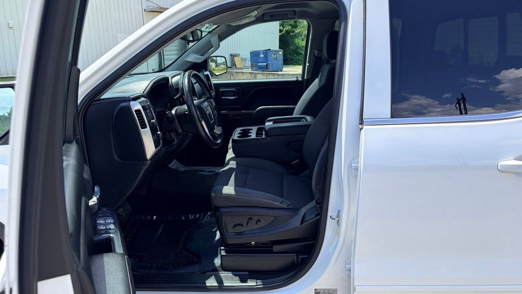 Used 2018 GMC Sierra 1500 SLE w/ SLE Value Package AWD/4WD image 17