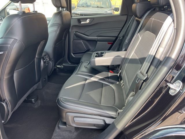 Certified 2024 Ford Escape Platinum image 21