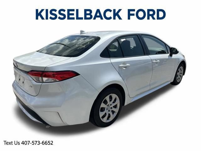 Used 2022 Toyota Corolla LE image 5