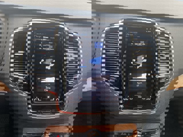 Used 2022 Volvo XC90 T8 Inscription Expression w/ Advanced Package image 18