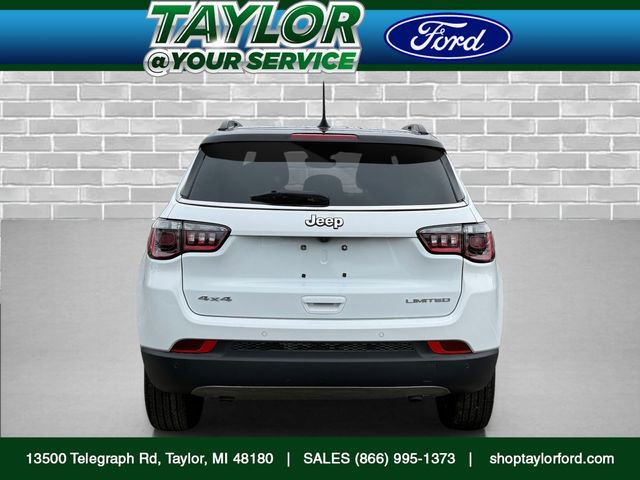 Used 2024 Jeep Compass Limited image 4