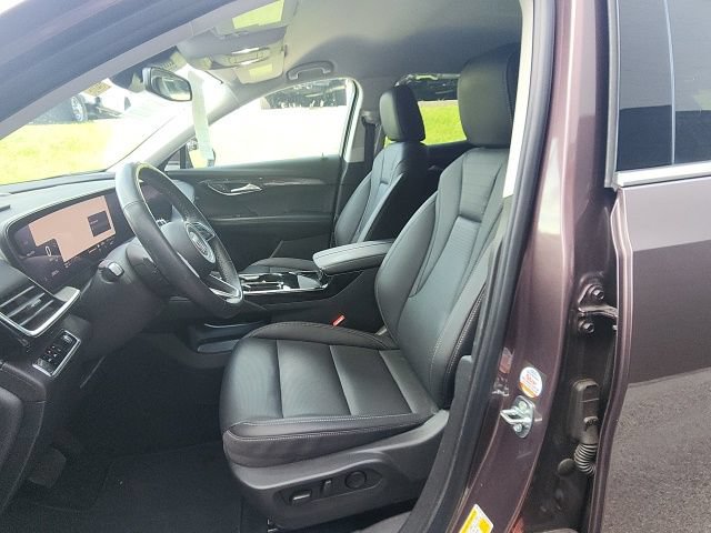 Used 2024 Buick Envision Preferred AWD/4WD image 9