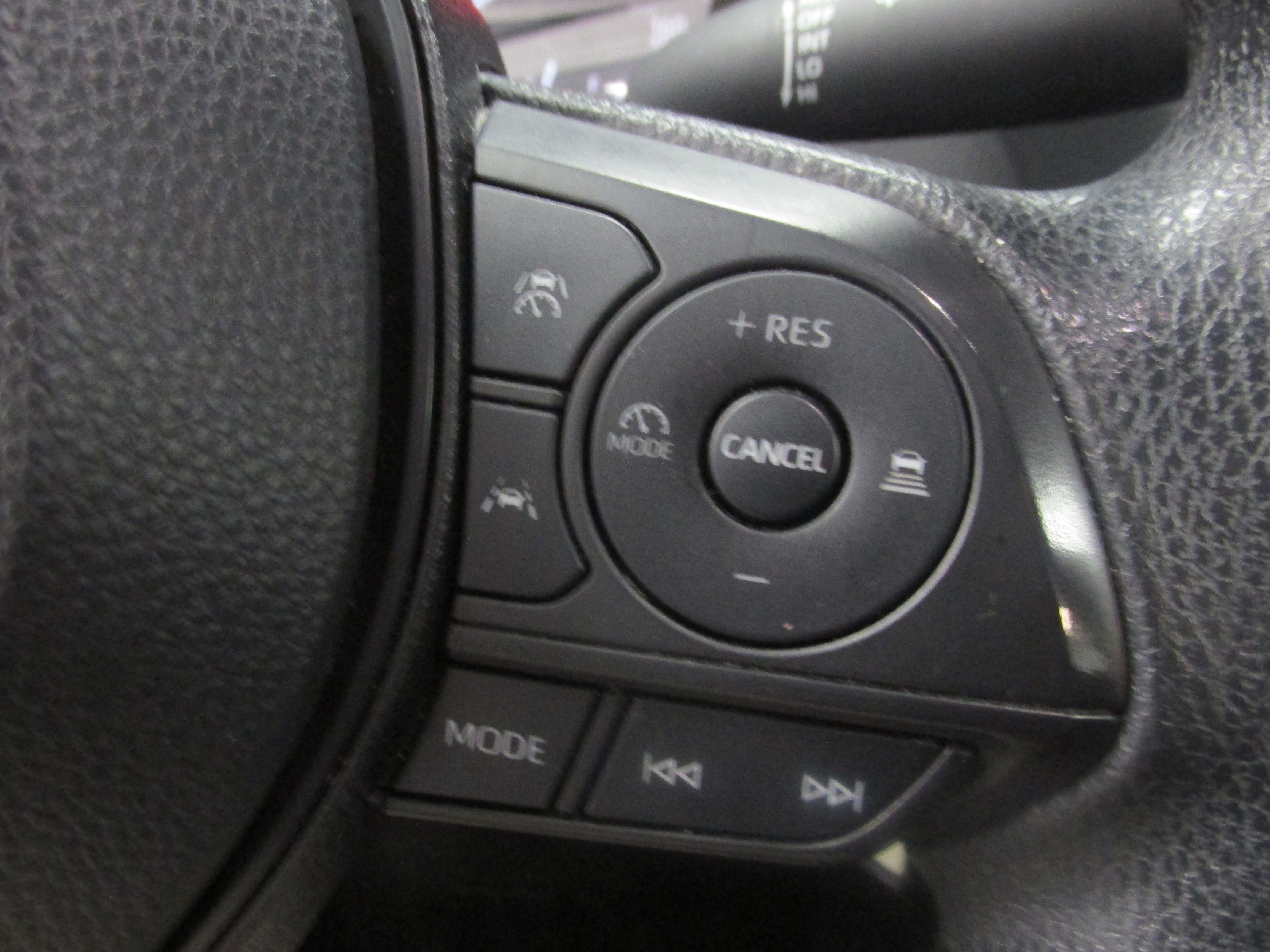 Used 2023 Toyota Corolla LE FWD image 30