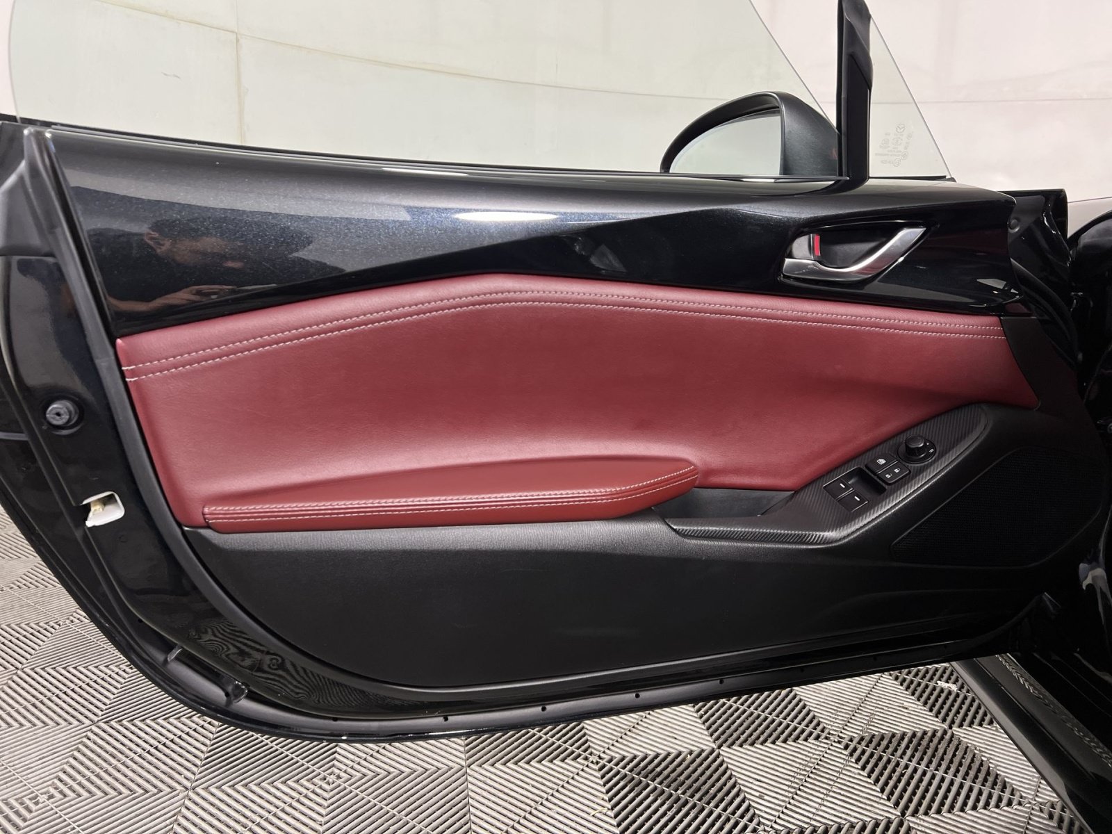 Used 2020 MAZDA MX-5 Miata Grand Touring RWD image 14