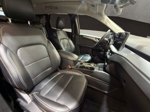Certified 2024 Ford Escape Platinum AWD/4WD image 20