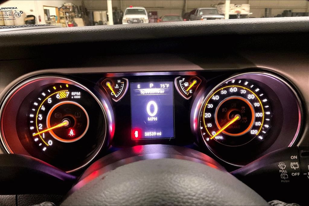 Used 2020 Jeep Wrangler Sport AWD/4WD image 19