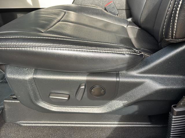 Certified 2020 Ford F250 Lariat w/ Lariat Ultimate Package image 14