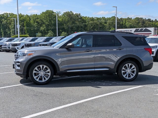Certified 2023 Ford Explorer XLT w/ Equipment Group 202A RWD image 7