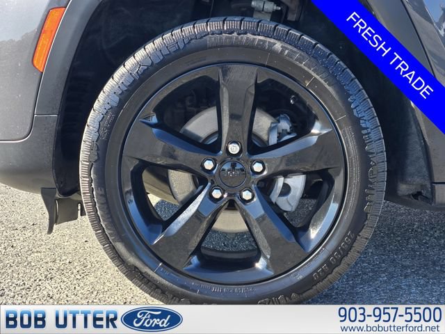 Used 2023 Jeep Grand Cherokee Altitude AWD/4WD image 10