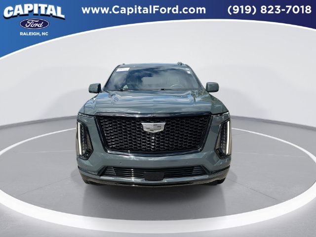 Used 2026 Cadillac Escalade Sport w/ LPO, ONYX Package RWD image 3