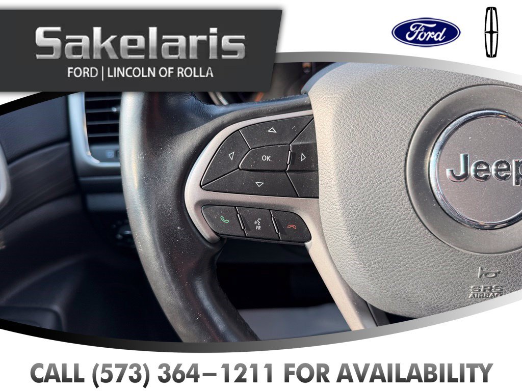 Used 2021 Jeep Grand Cherokee Laredo w/ Security & Convenience Group AWD/4WD image 16