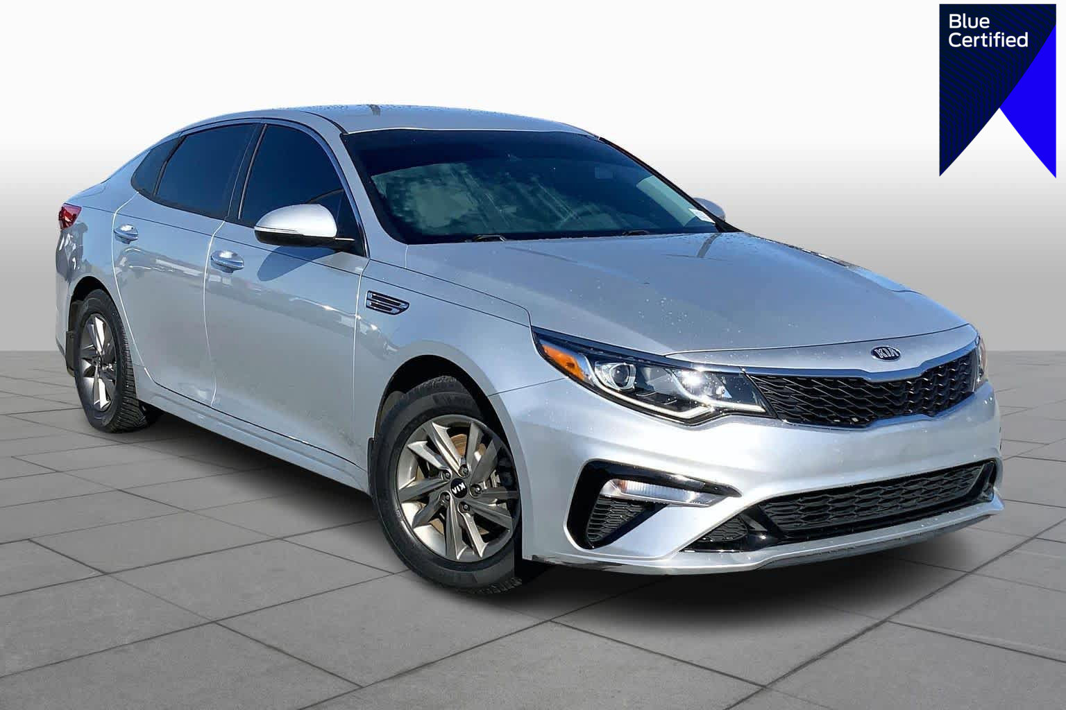 Used 2020 Kia Optima LX image 1