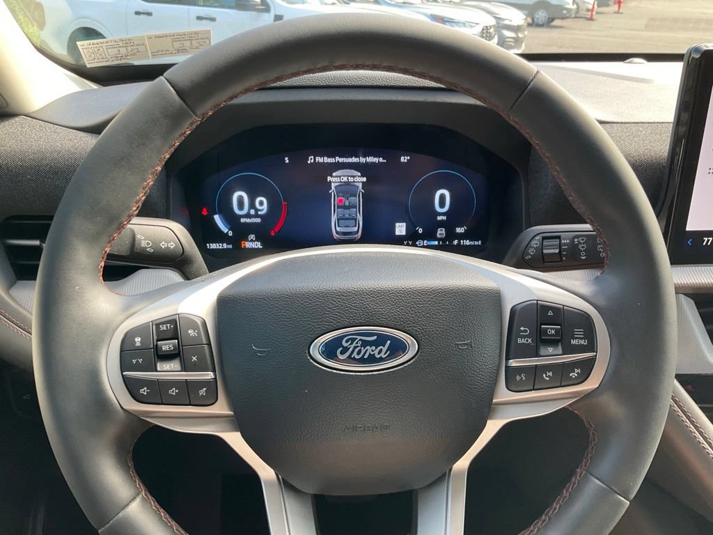 Certified 2025 Ford Explorer Active AWD/4WD image 7