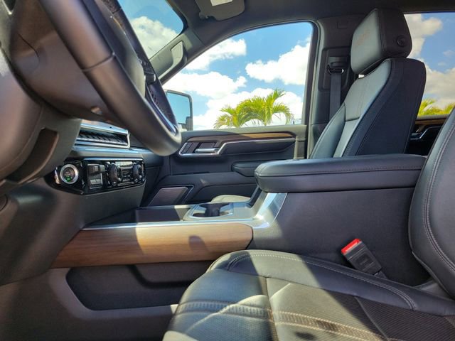 Used 2024 Chevrolet Silverado 2500 High Country w/ High Country Premium Package image 22