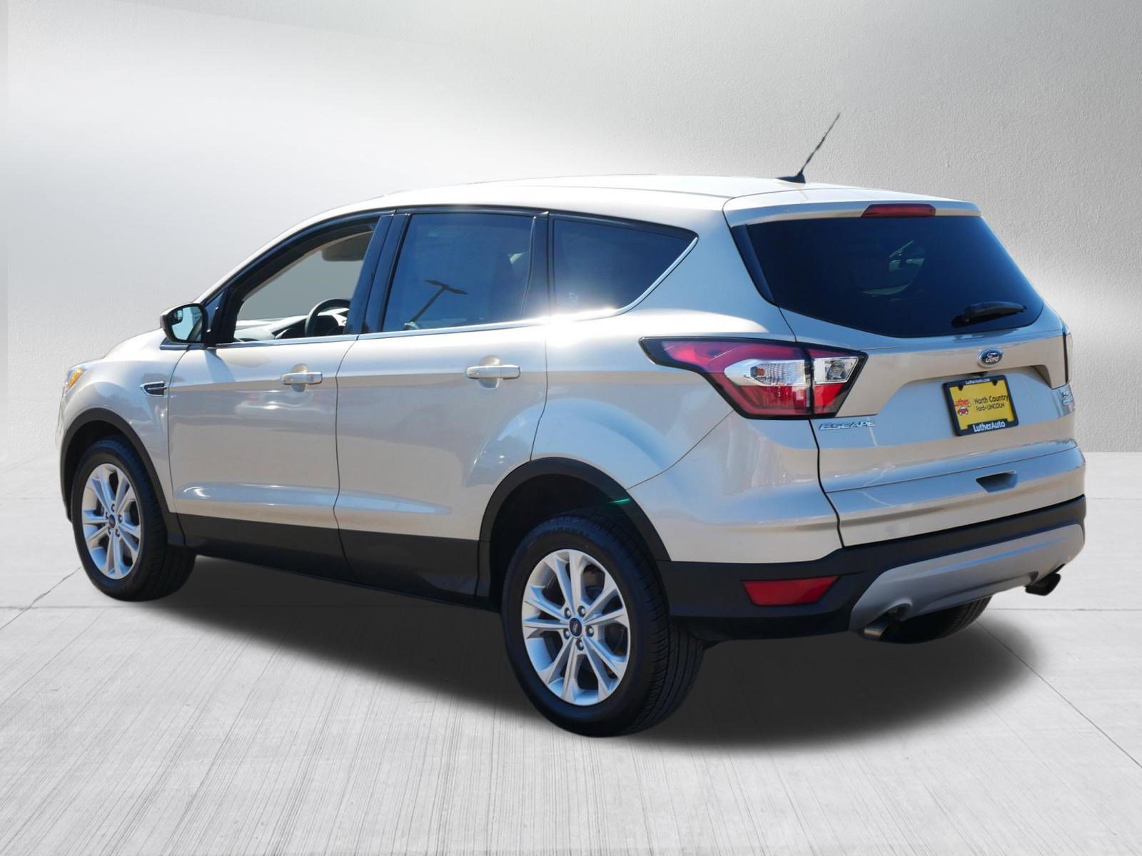 Certified 2017 Ford Escape SE w/ SE Cold Weather Package image 5