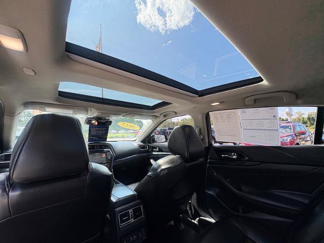 Used 2023 Nissan Maxima Platinum w/ Sport Mat Group FWD image 35