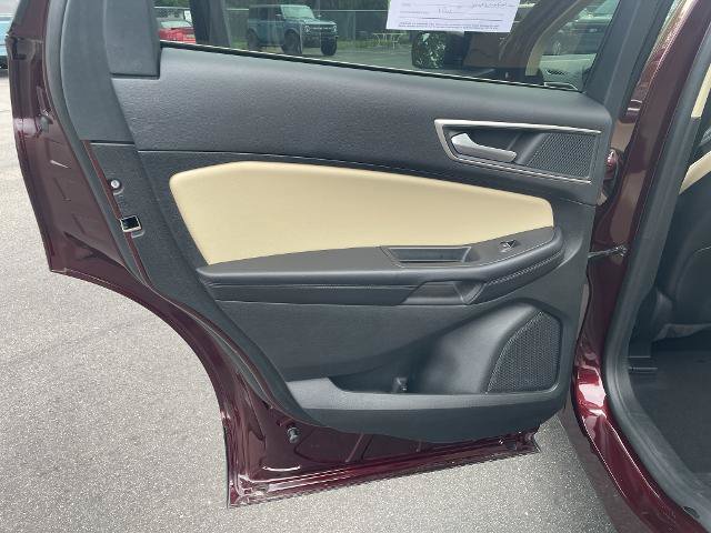 Certified 2024 Ford Edge SEL w/ Convenience Package AWD/4WD image 22
