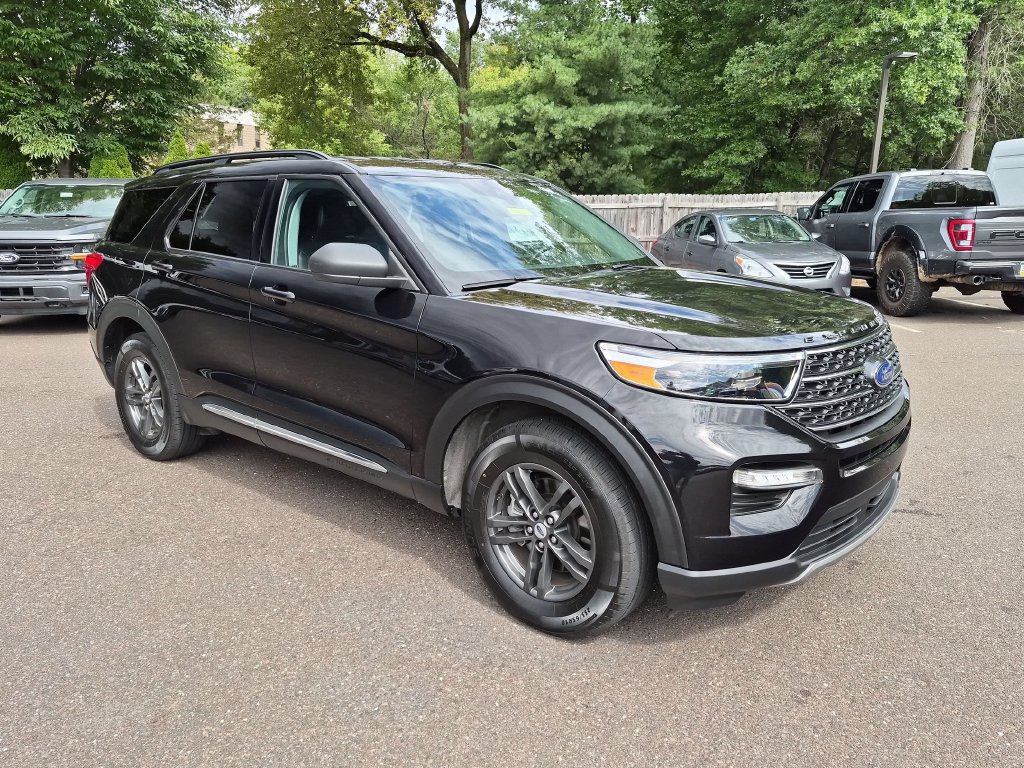 Certified 2021 Ford Explorer XLT w/ Equipment Group 202A AWD/4WD image 15