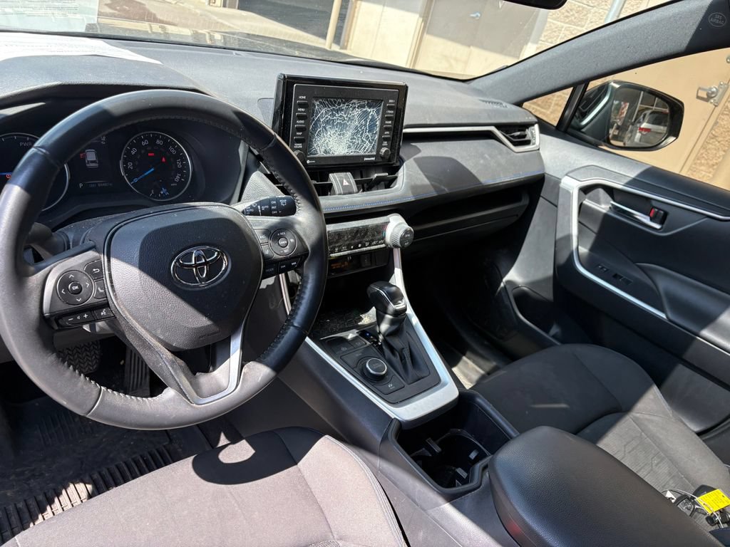 Used 2022 Toyota RAV4 SE w/ Convenience Package AWD/4WD image 19