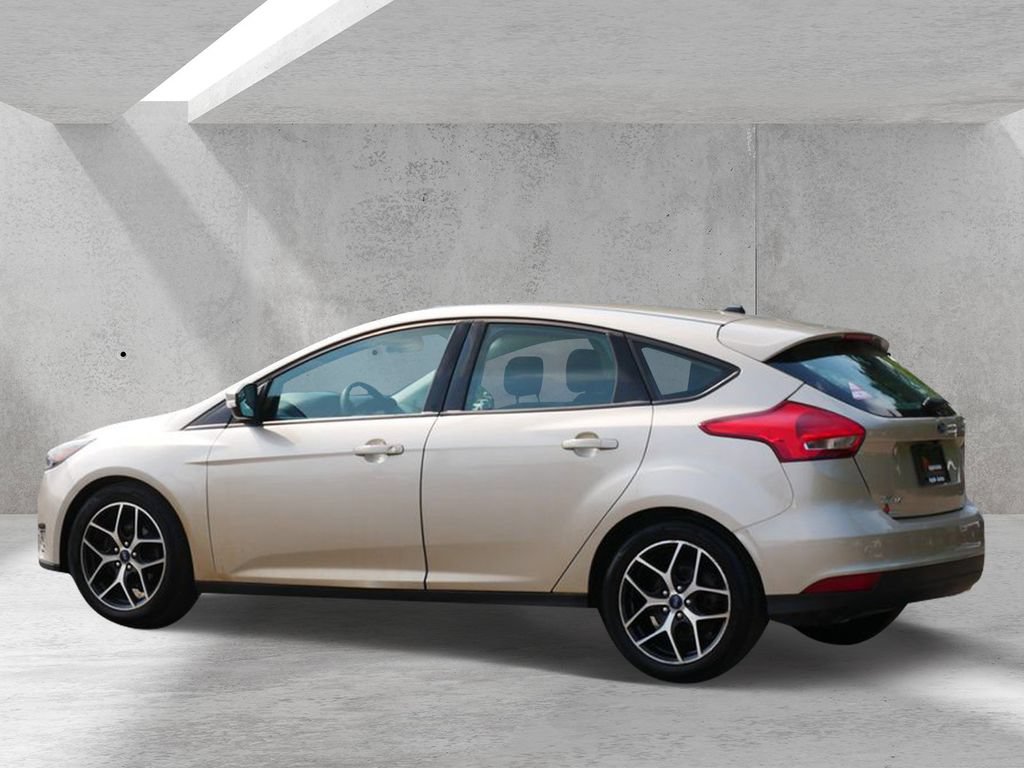 Certified 2018 Ford Focus SEL FWD image 4