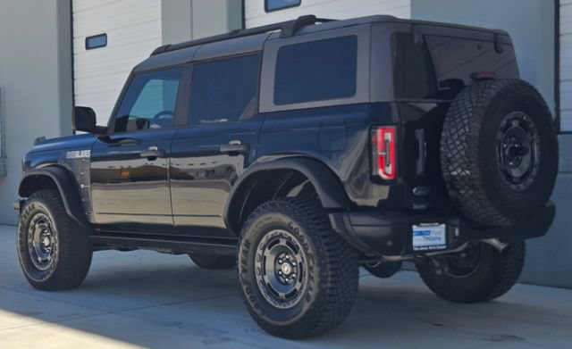 Certified 2022 Ford Bronco Everglades AWD/4WD image 3