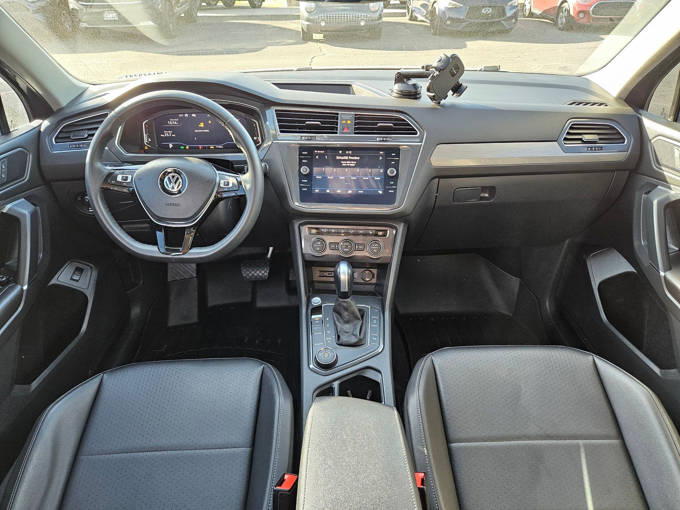 Used 2020 Volkswagen Tiguan SEL w/ 3rd Row Seat Package AWD/4WD image 30