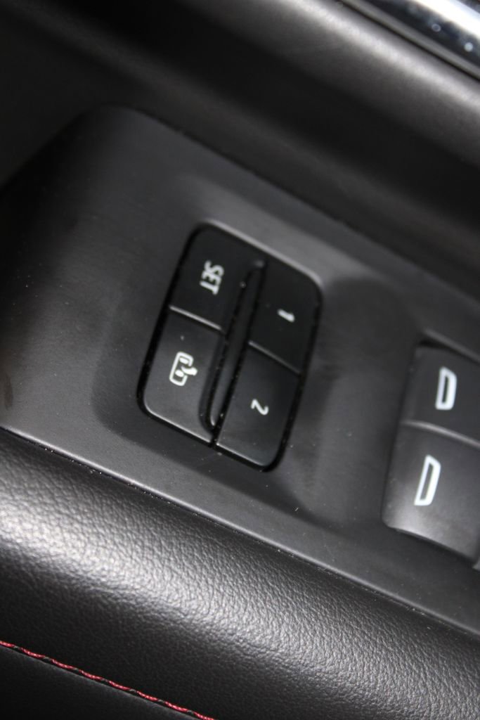 Used 2024 Chevrolet Suburban RST image 45