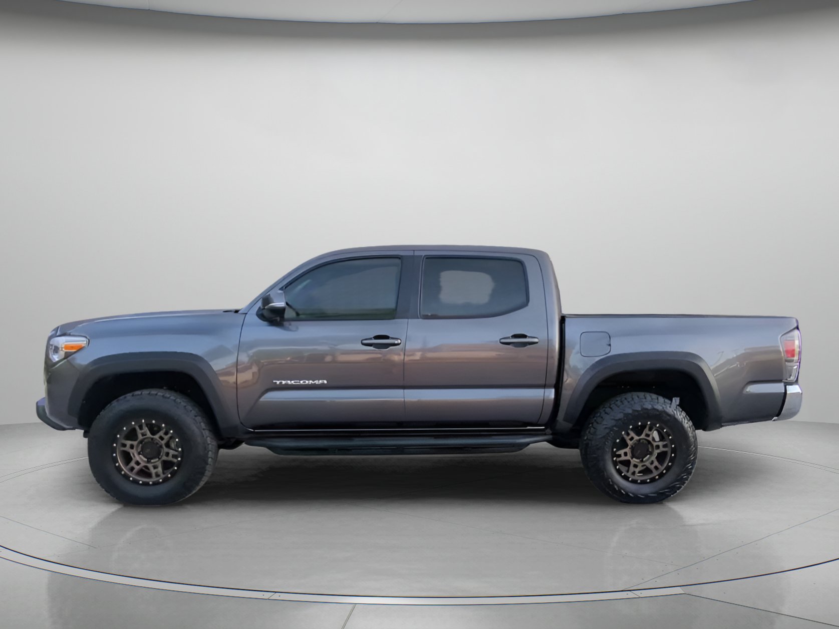 Used 2021 Toyota Tacoma TRD Off-Road AWD/4WD image 13