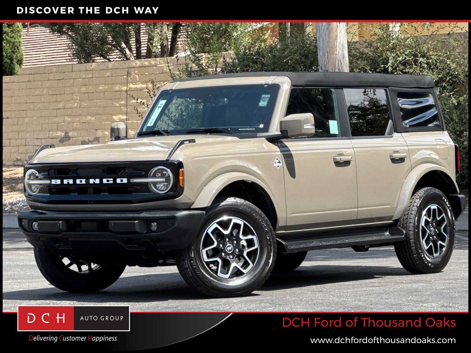 Certified 2025 Ford Bronco Outer Banks