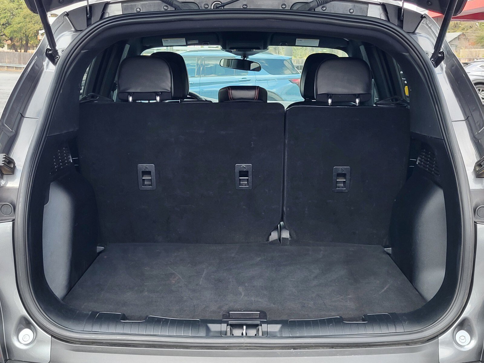 Certified 2025 Ford Escape ST-Line image 32