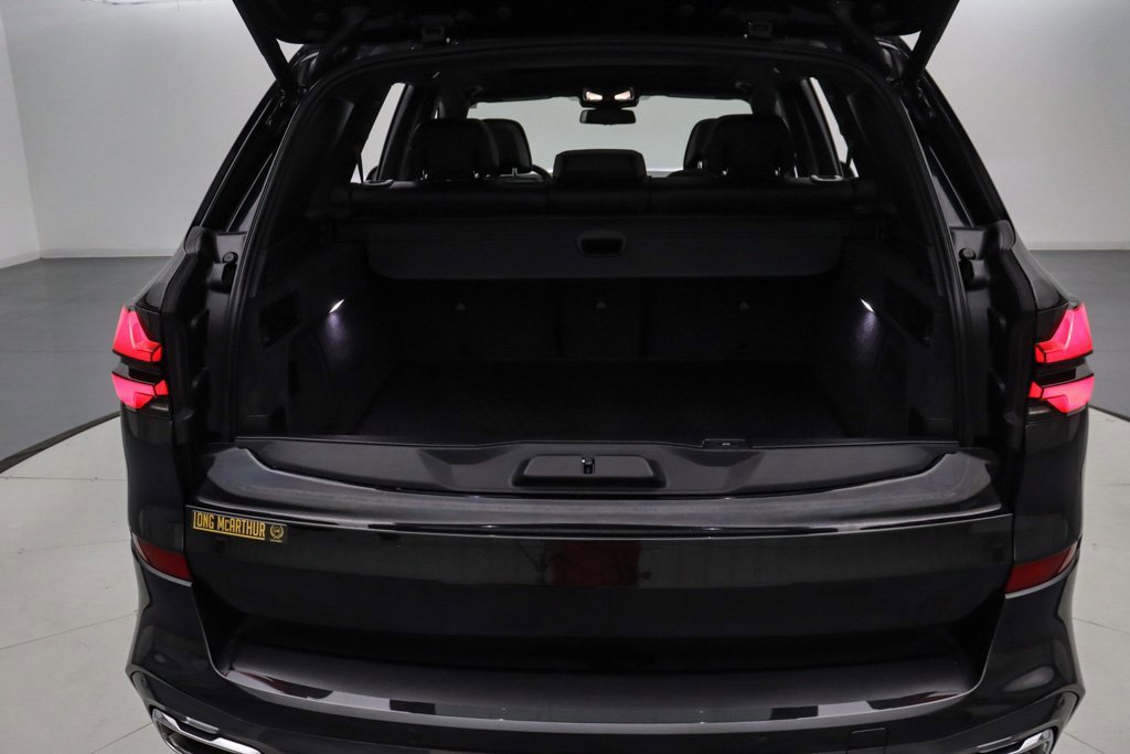 Used 2024 BMW X5 sDrive40i w/ M Sport Package image 22