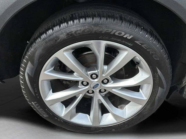 Certified 2023 Ford Explorer Platinum w/ Technology Package AWD/4WD image 37