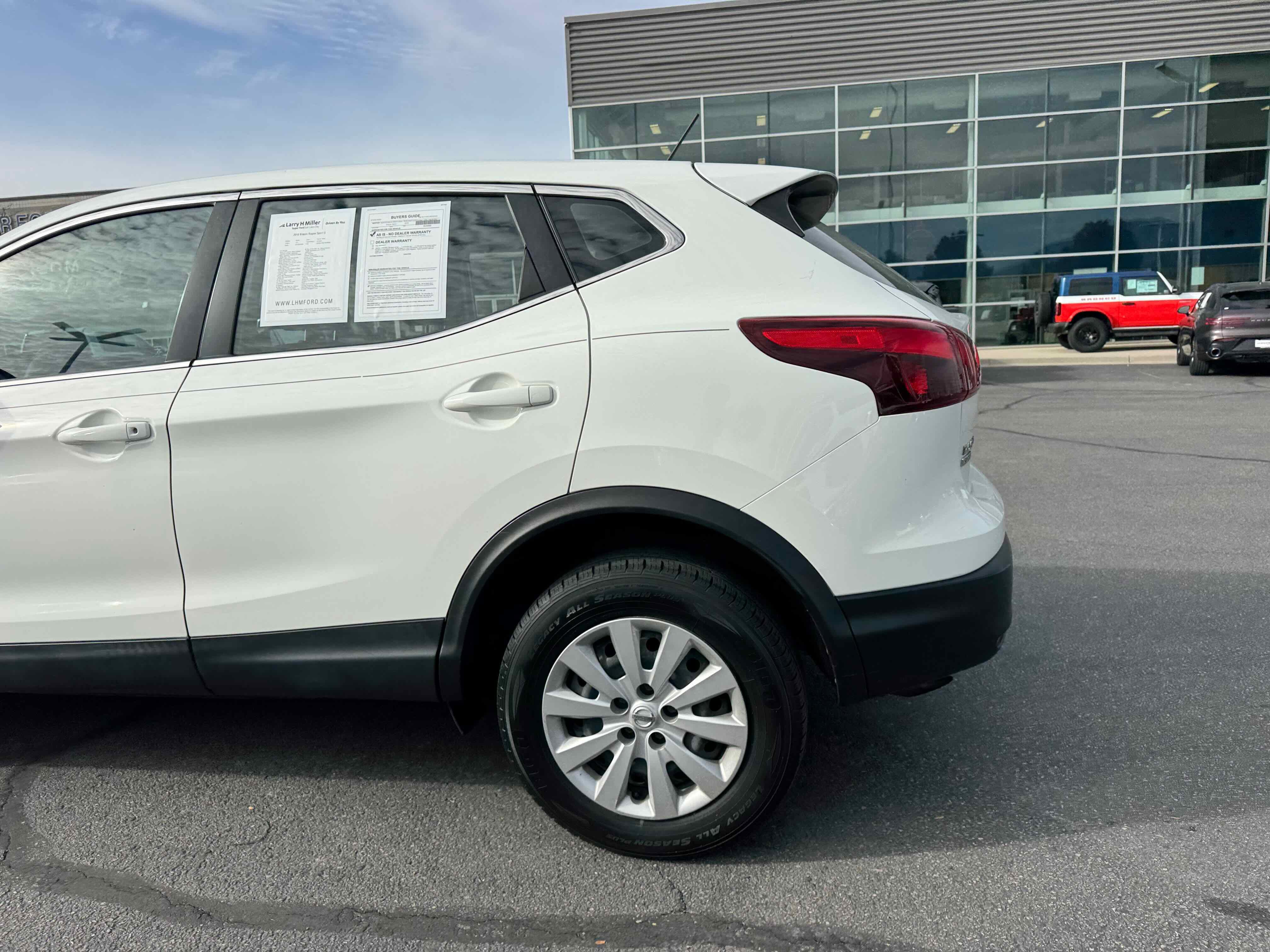 Used 2018 Nissan Rogue Sport S image 10