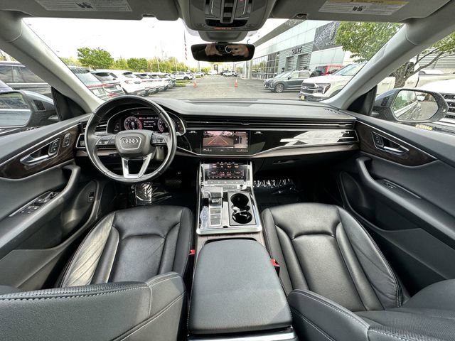 Used 2020 Audi Q8 Premium Plus AWD/4WD image 17